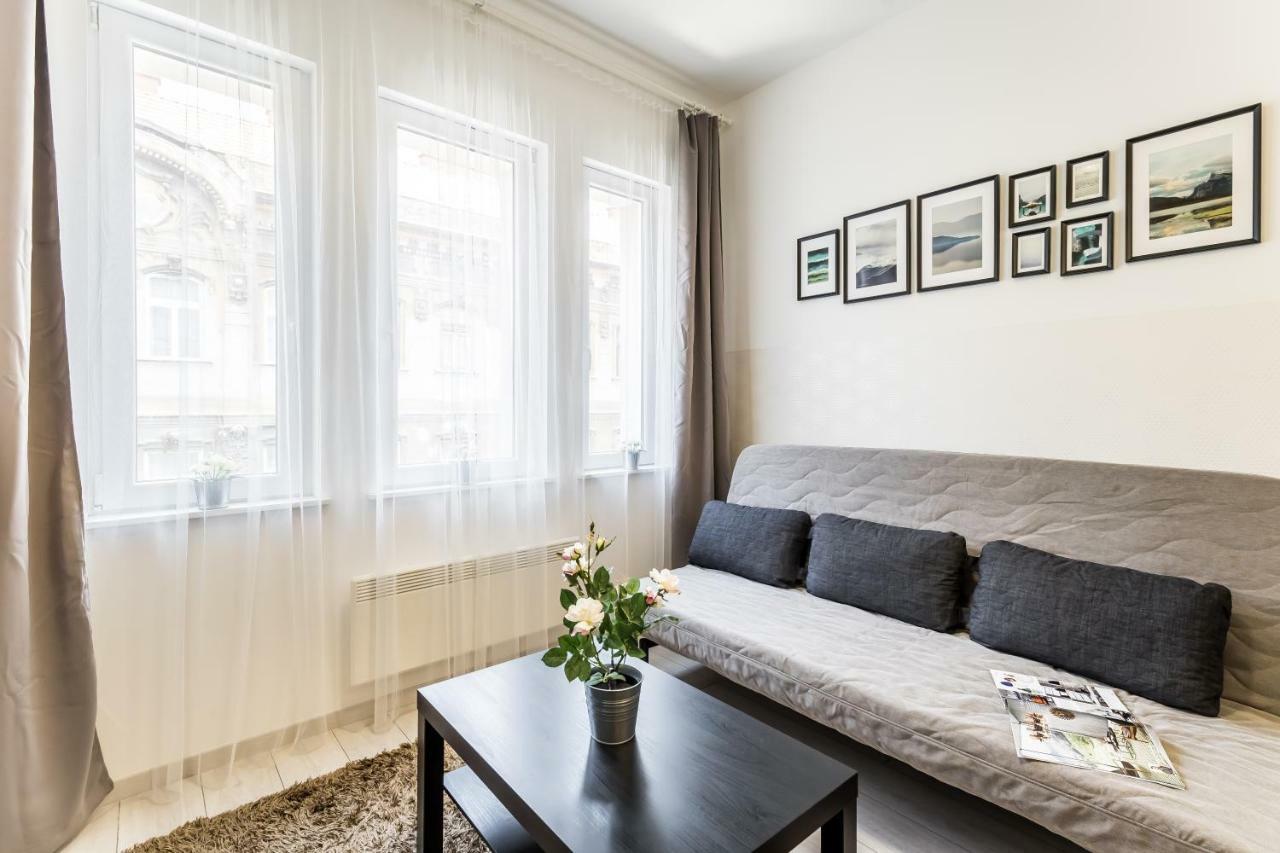 Fleur Creme Apartment Budapest Exterior photo